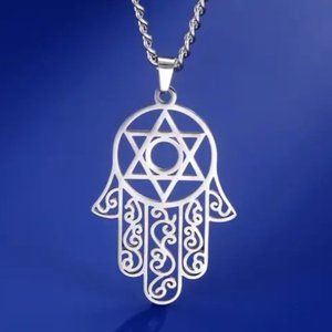 Good Luck Hamsa or Hand Of Fatima The Star Of David Necklace Pendant Necklace S
